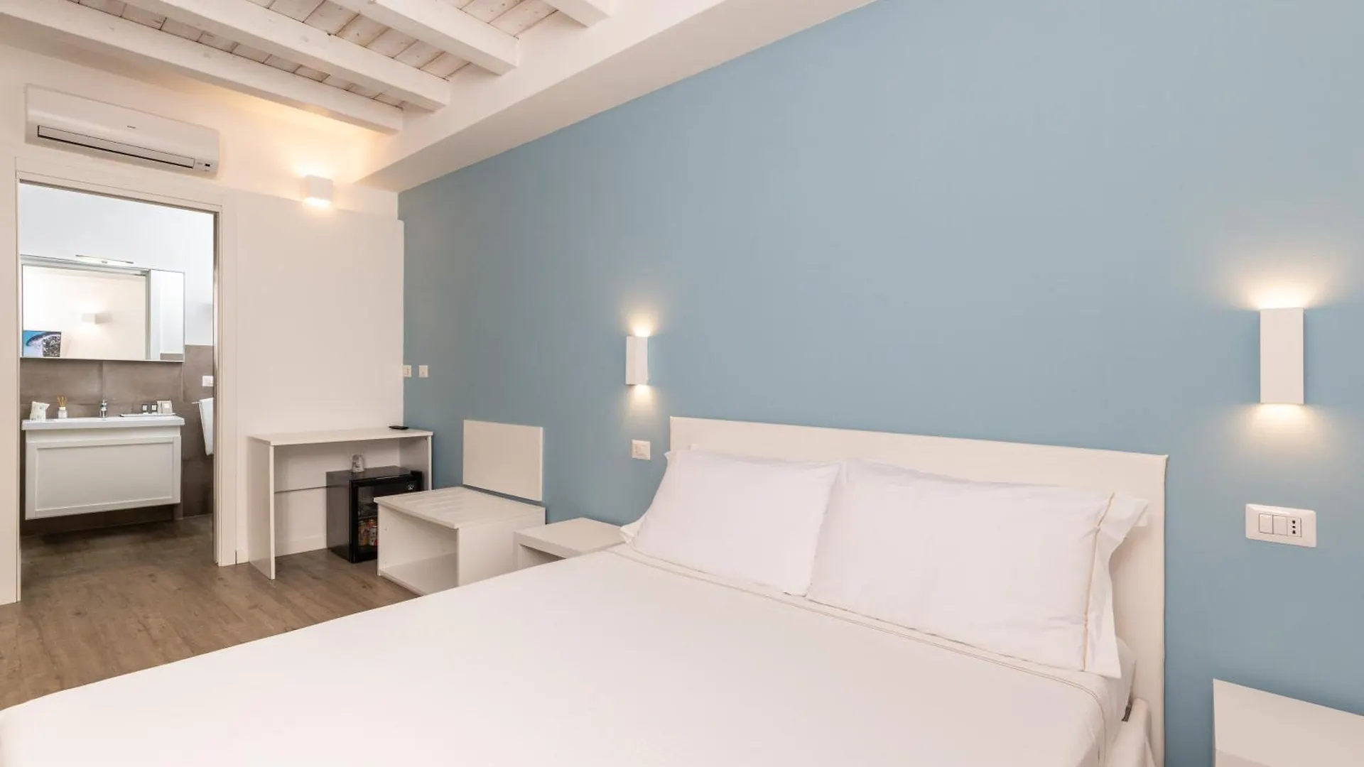 Aras Hotel Boutique Villasimius 3*,  Italy