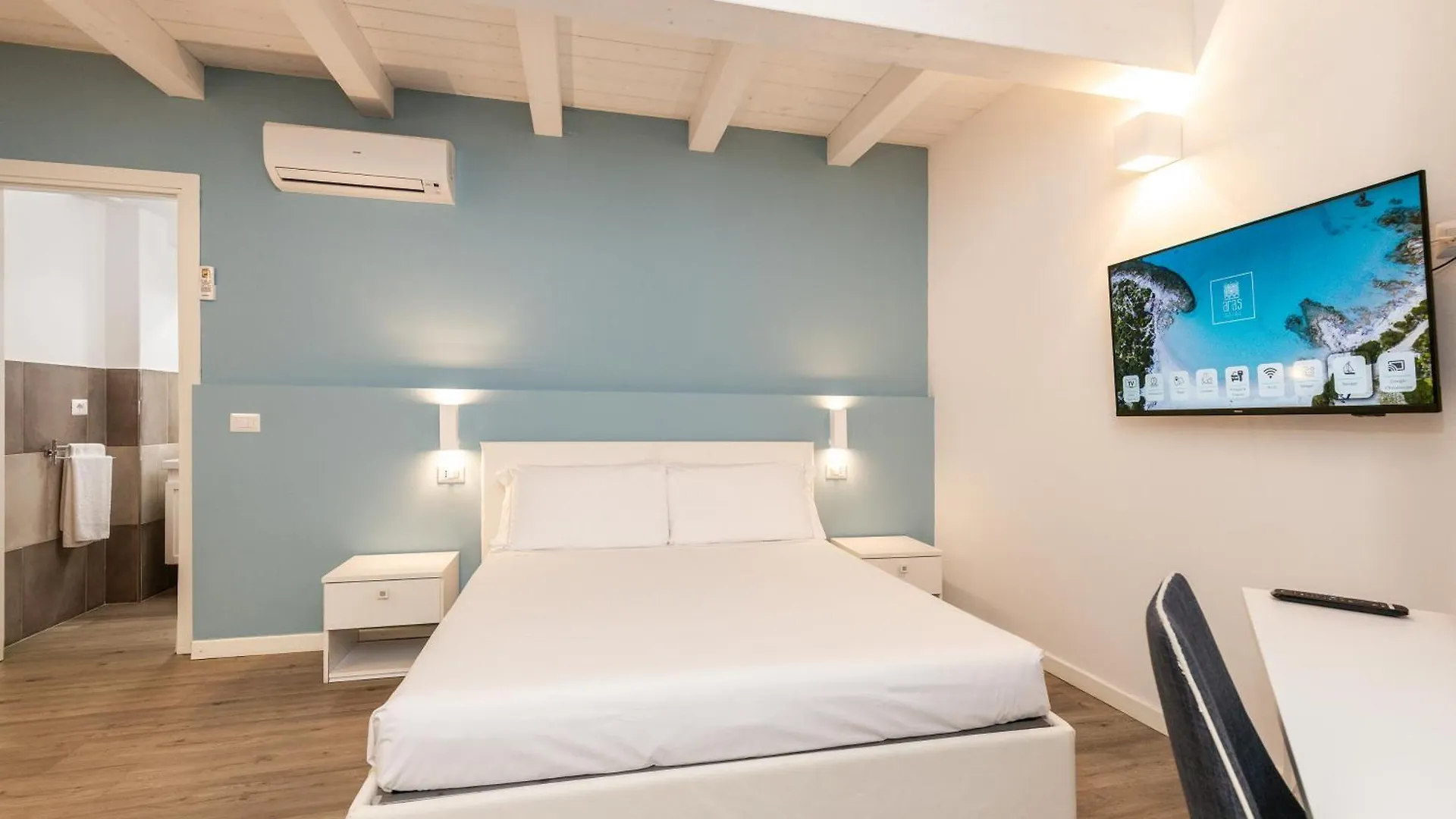 Aras Hotel Boutique Villasimius 3*,